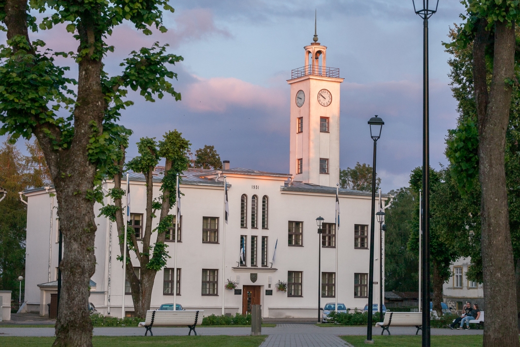 Viljandi raekoda_allikas Viljandi Linnavalitsuse FB seinaleht.jpg