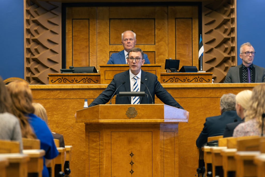 Peaministrikandidaat Kristen Michal Riigikogu ees.jpg