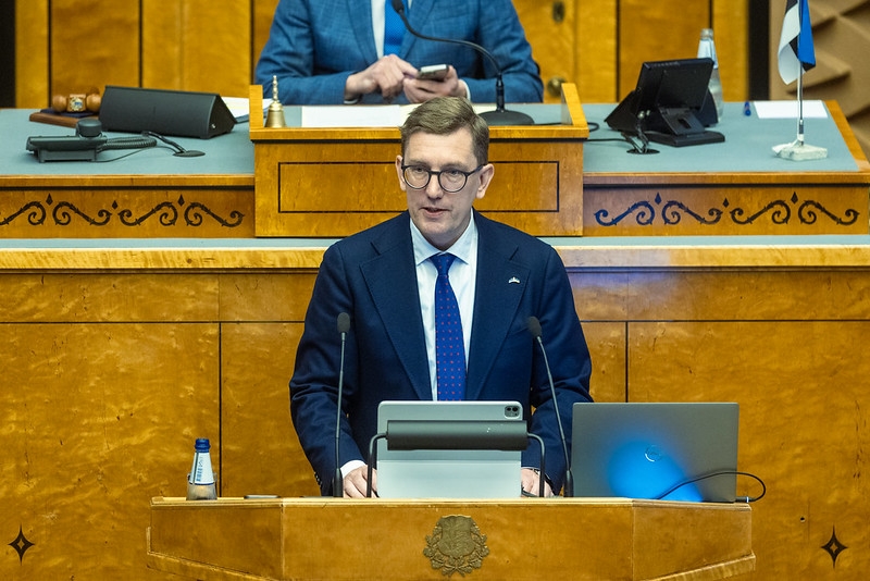 Peaminister Riigikogus.jpg